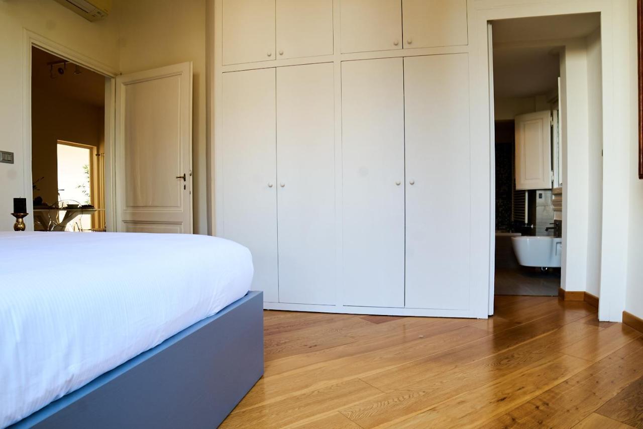 Chic Apt In Villa - Dolcevita Holiday Флоренция Екстериор снимка