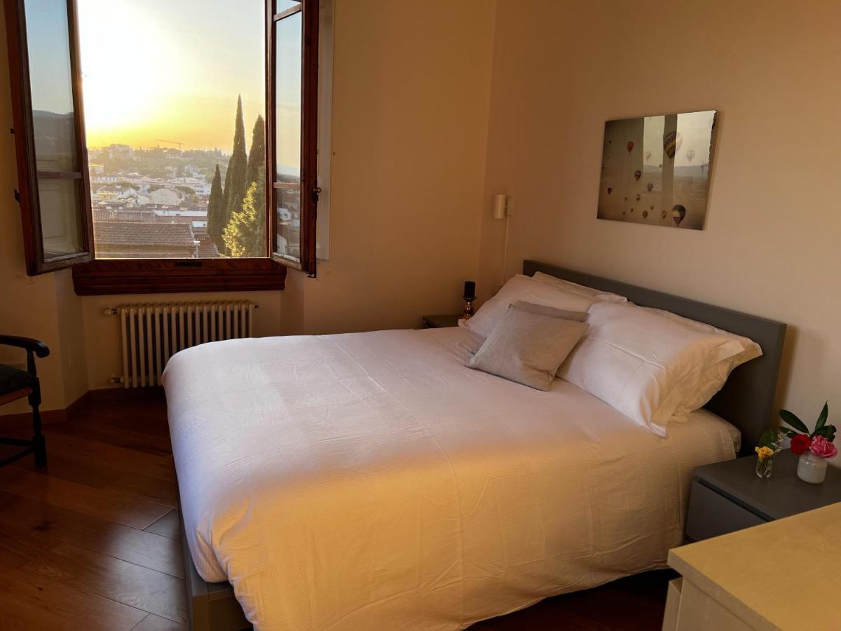 Chic Apt In Villa - Dolcevita Holiday Флоренция Екстериор снимка