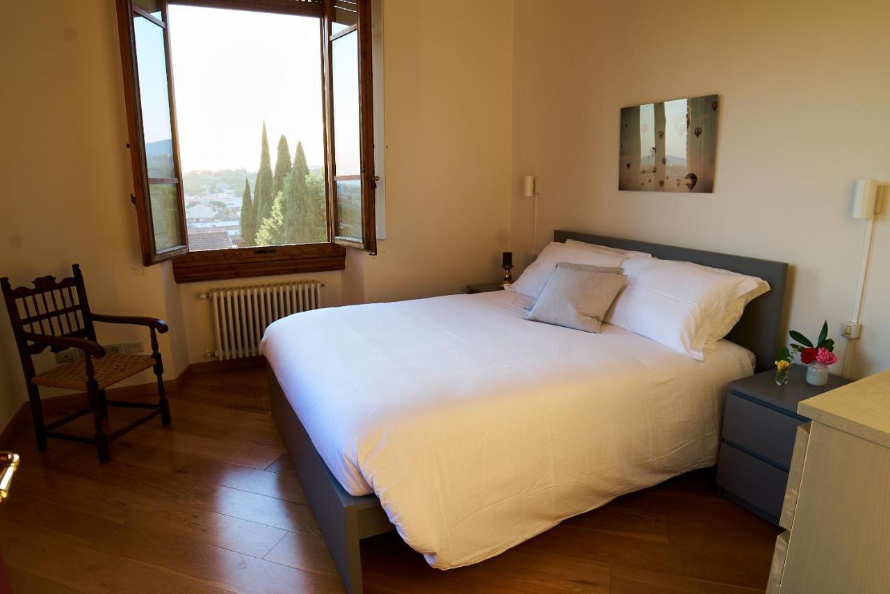 Chic Apt In Villa - Dolcevita Holiday Флоренция Екстериор снимка