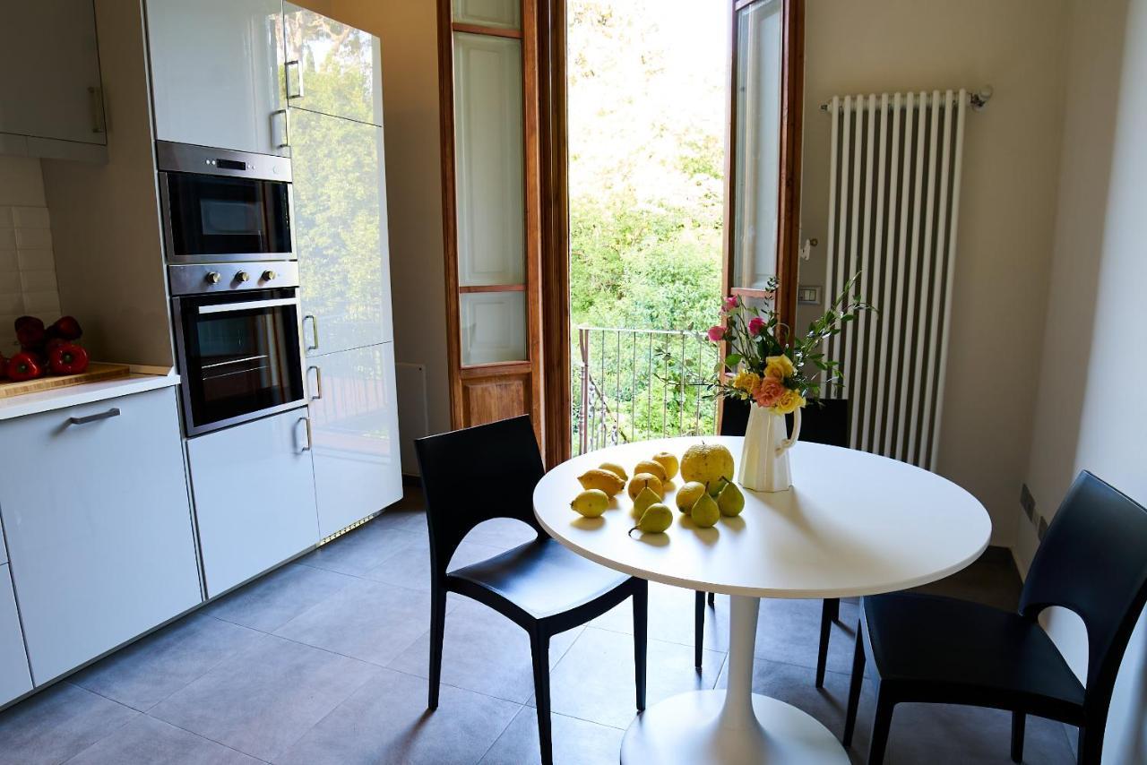 Chic Apt In Villa - Dolcevita Holiday Флоренция Екстериор снимка