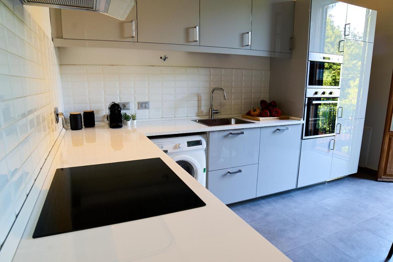 Chic Apt In Villa - Dolcevita Holiday Флоренция Екстериор снимка